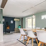 Secluded Lagoon Retreat In Hou-by Traum Hébergement de vacances Hals