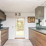 Secluded Lagoon Retreat In Hou-by Traum Hébergement de vacances Hals