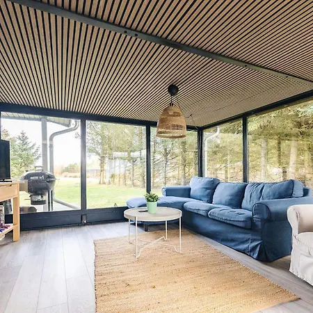 Holiday home Secluded Lagoon Retreat In Hou-by Traum Hals